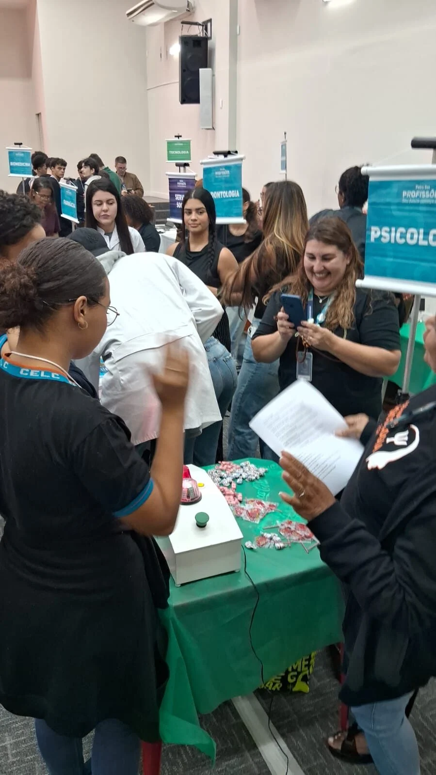 FEIRA DAS PROFISSÕES