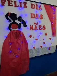 Emoção marca homenagem do Ensino Fundamental às mães
